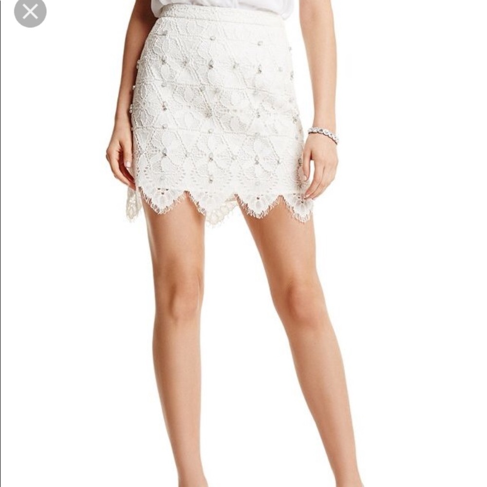 Guess lace mini skirt